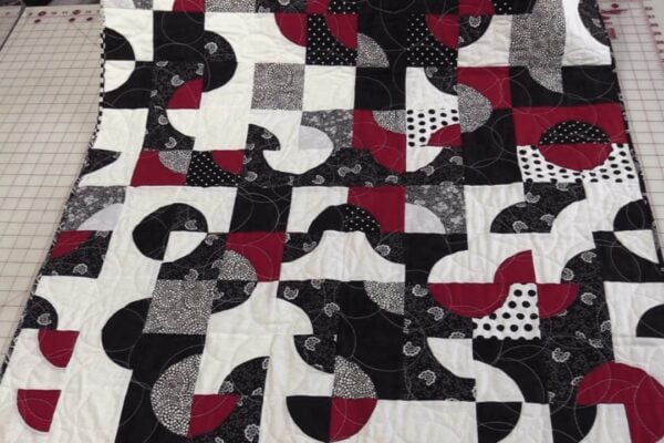 Finished Drunkards Path Quilt, a completed DIY project