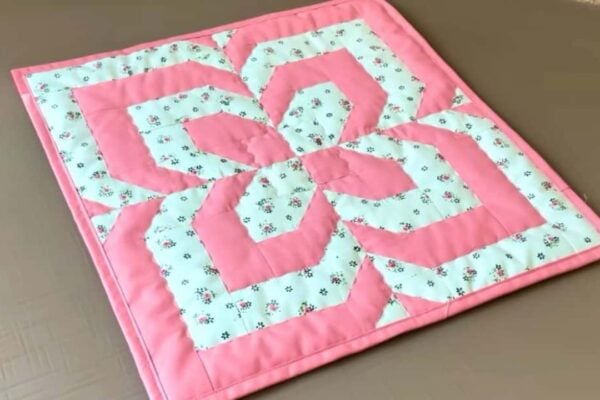 Finished Easy Flower Patchwork Block for Beginners, a completed DIY project