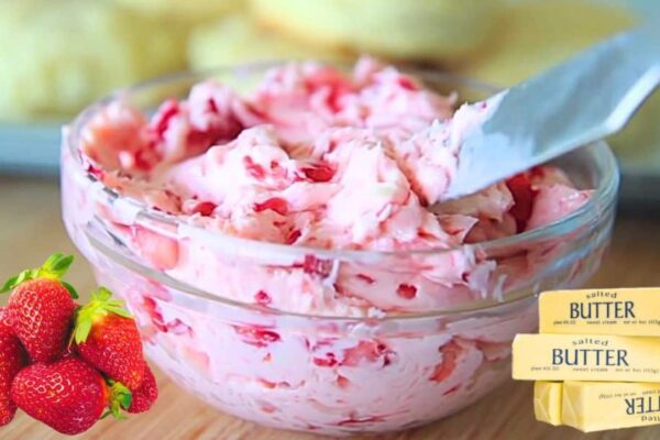 Easy 3-Ingredient Fresh Strawberry Butter Spread/ Dip, homemade and freshly served
