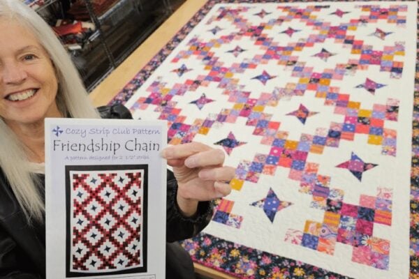 Finished Easy Friendship Chain Quilt, a completed DIY project