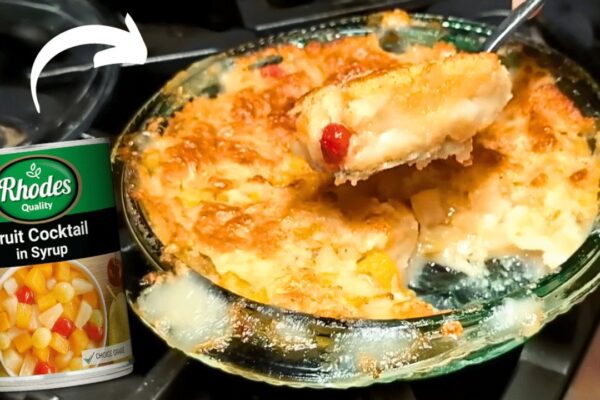 Easy Fruit Cocktail Cobbler, homemade and freshly served