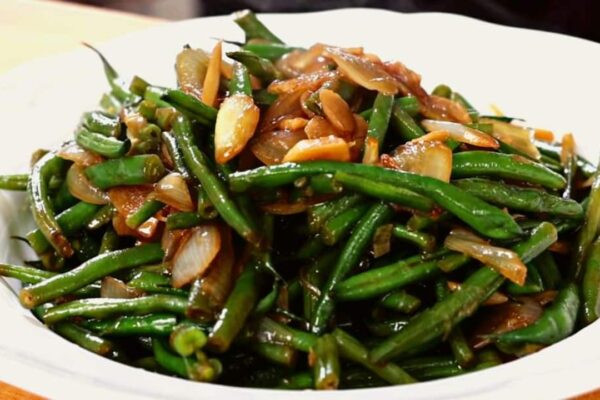 Simple Stir-Fried Garlic Green Beans, homemade and freshly served