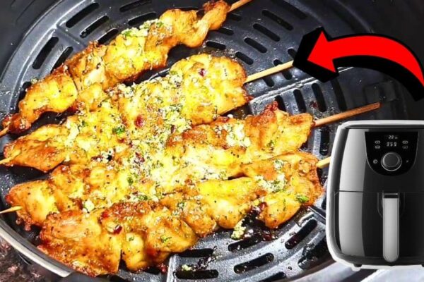 Air-Fryer Garlic Parmesan Chicken Skewers, homemade and freshly served