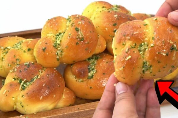 Easy Garlic Parmesan Knots, homemade and freshly served