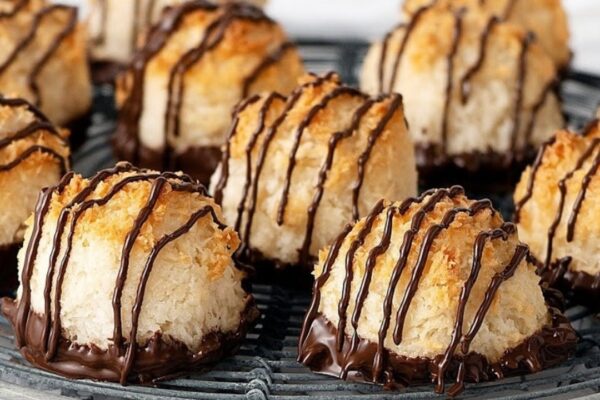 Easy Gluten-Free Chocolate Coconut Macaroons, homemade and freshly served