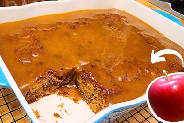 Easy 100-Year-Old Fresh Apple Cake, homemade and freshly served