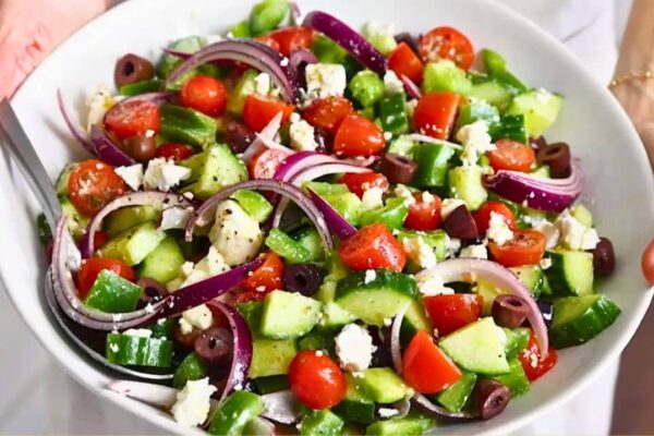 Easy Greek Salad, homemade and freshly served