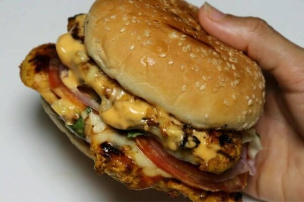 Easy Grilled Chicken Burger, homemade and freshly served