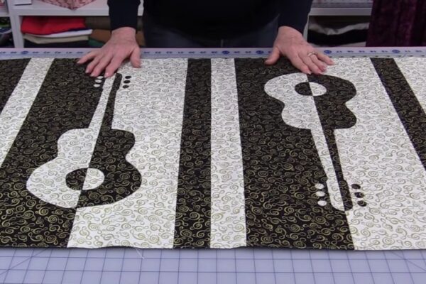 Finished Easy Guitar Applique Quilt Block, a completed DIY project