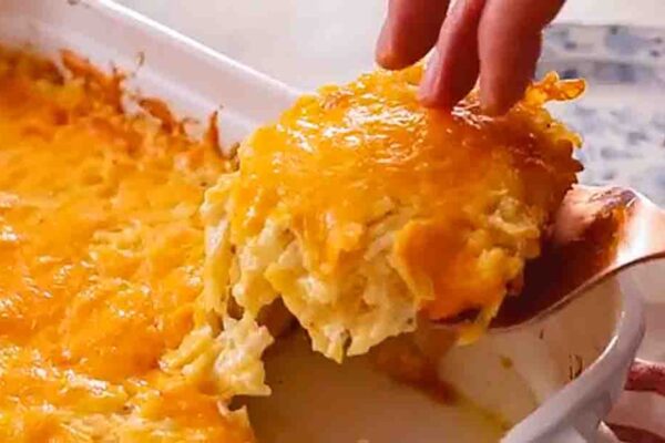 Easy Hashbrown Casserole, homemade and freshly served