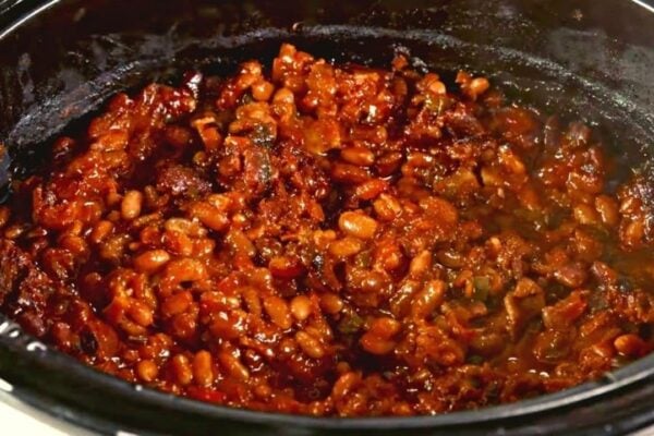 Easy Homemade Classic Baked Beans, homemade and freshly served