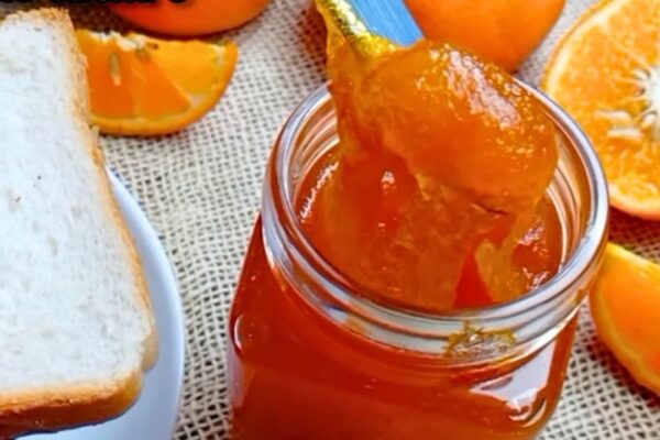 Easy Homemade Orange Marmalade, homemade and freshly served