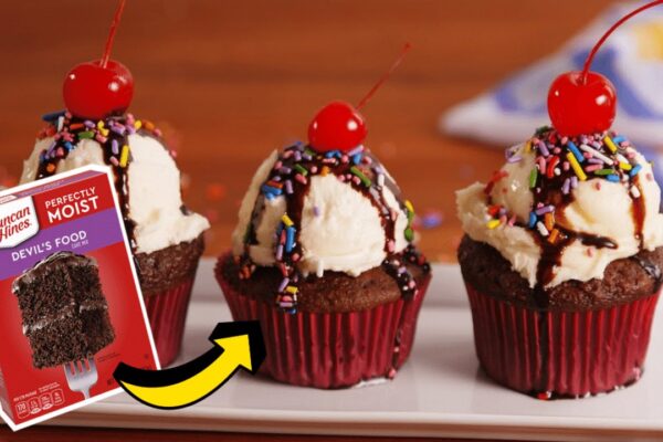 Easy Ice Cream Sundae Cupcakes, homemade and freshly served