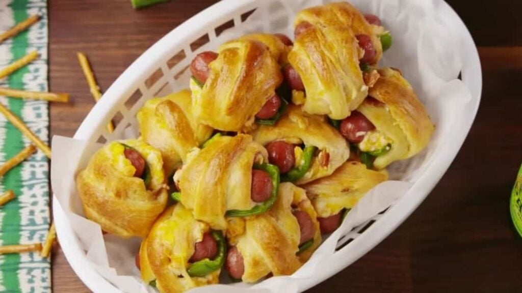 Easy Jalapeno Popper Pigs In A Blanket, homemade and freshly served