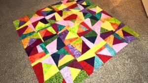 Easy Layer Cake Quilt for Beginners, homemade and freshly served