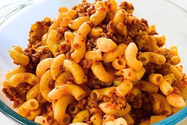 Easy & Inexpensive Beef Macaroni for Dinner, homemade and freshly served