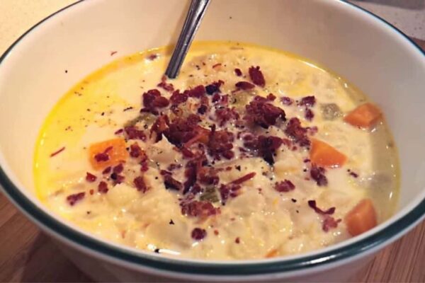 Low-Carb Cauliflower Chowder, homemade and freshly served