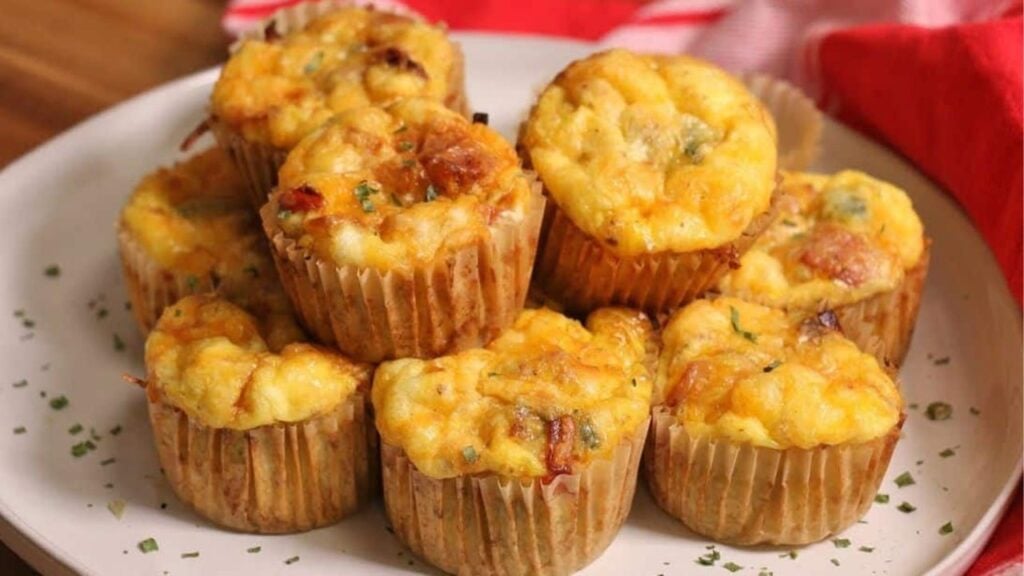 Easy Low-Carb Egg Muffins, homemade and freshly served