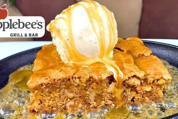 Copycat Applebee’s Maple Butter Blondie, homemade and freshly served