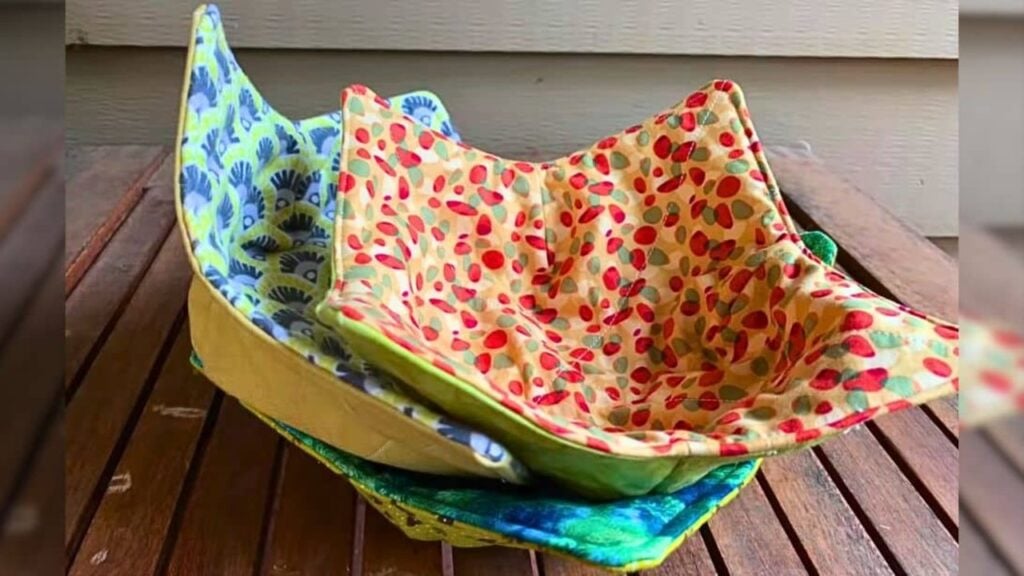 Finished Easy Microwave Bowl Cozy Sewing, a completed DIY project