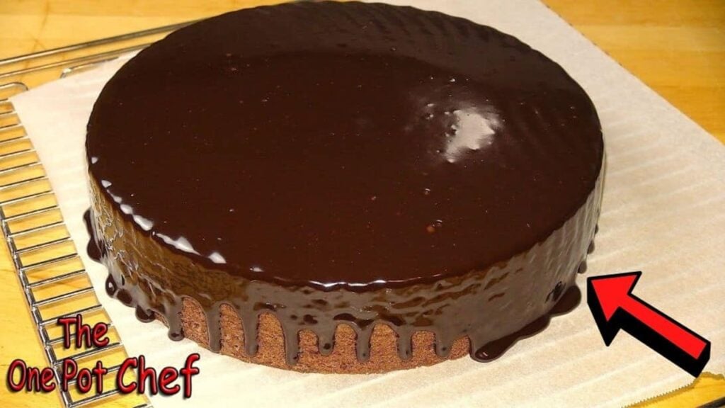 10-Minute Microwave Chocolate Fudge Cake, homemade and freshly served