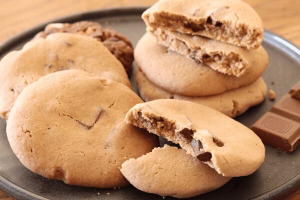 Microwave Soft Chocolate Chip Cookies, homemade and freshly served