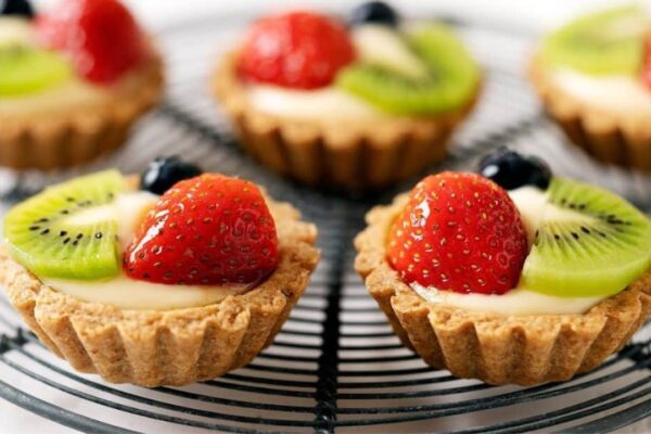 Easy Mini Fruit Tarts, homemade and freshly served