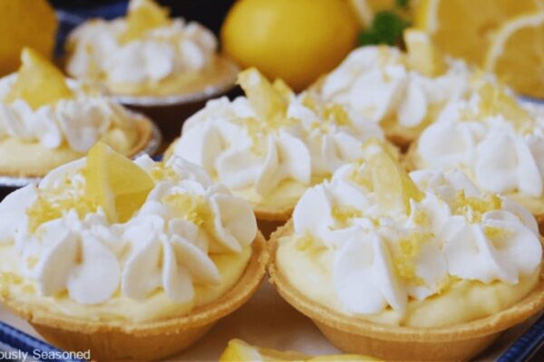 Easy Mini Lemonade Cream Cheese Pies, homemade and freshly served