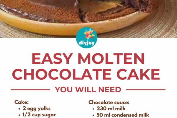Easy Molten Chocolate Cake, homemade and freshly served