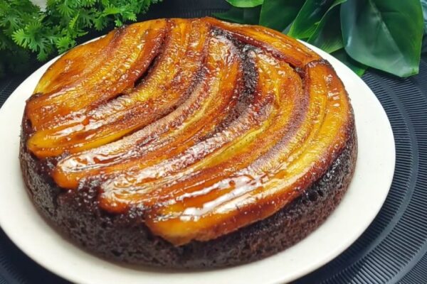 Easy No-Bake Banana Upside Down Cake, homemade and freshly served