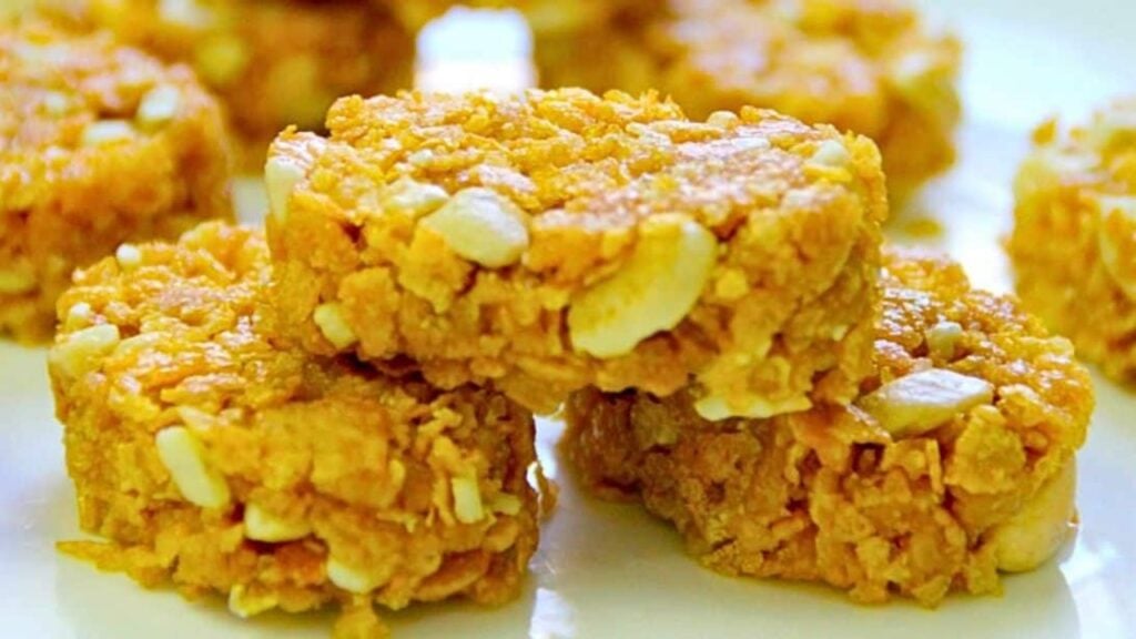 No-Bake Peanut Butter Cornflake Cookies, homemade and freshly served