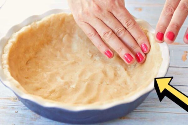 Easy No-Knead 5-Minute Pie Crust, homemade and freshly served