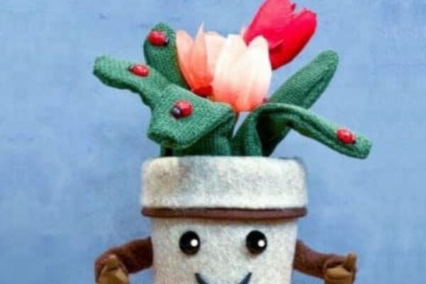 Finished Easy No-Sew Cute DIY Flower Pot People (with Free Pattern), a completed DIY project