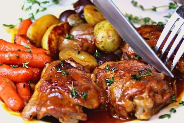 30-Minute One-Pan Chicken Dinner, homemade and freshly served