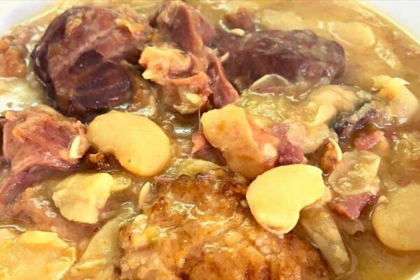 5-Ingredient Old School Butter Beans & Ham Hocks, homemade and freshly served