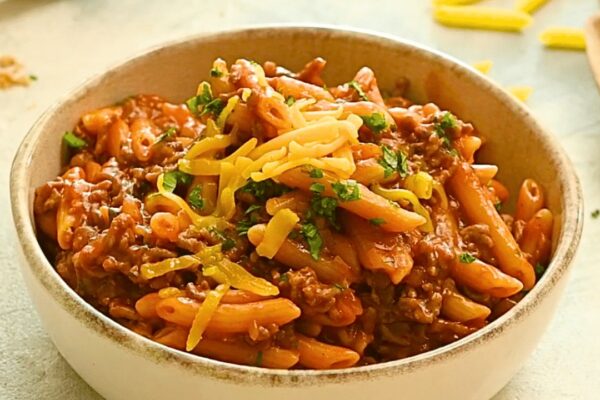 Easy One-Pot Sloppy Joe Pasta, homemade and freshly served