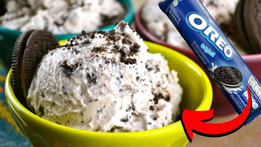 Easy 3-Ingredient Oreo Ice Cream (No Machine Needed), homemade and freshly served