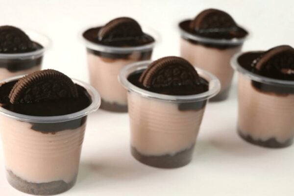 Easy Oreo Pudding Dessert, homemade and freshly served