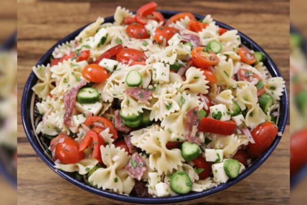 Quick & Easy Pasta Salad, homemade and freshly served