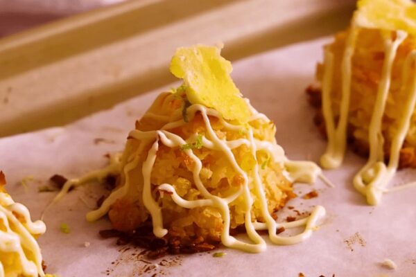 Easy Piña Colada Macaroons, homemade and freshly served