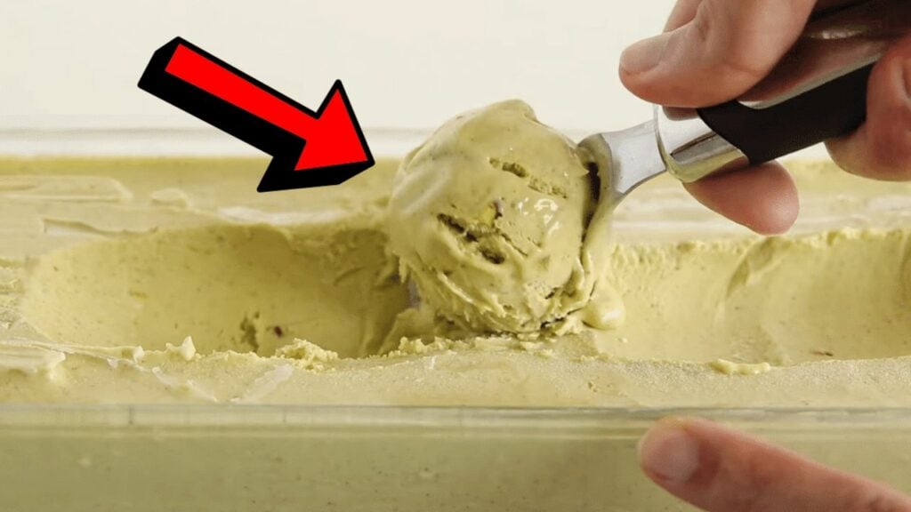 4-Ingredient Pistachio Ice Cream, homemade and freshly served