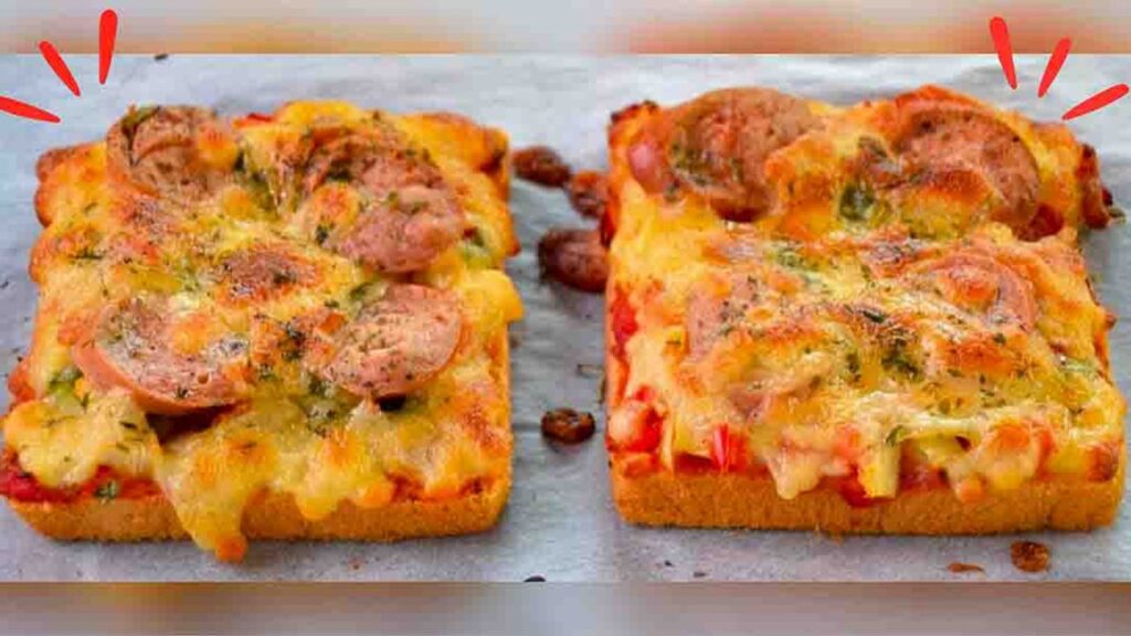 Easy Pizza Toast, homemade and freshly served