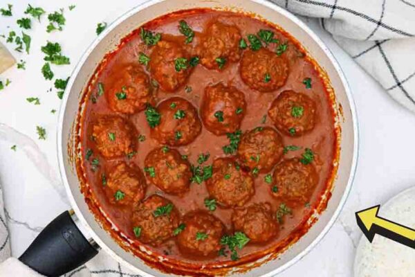 Easy Porcupine Meatballs, homemade and freshly served