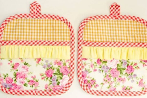 Finished Easy DIY Pot-Holder Sewing, a completed DIY project