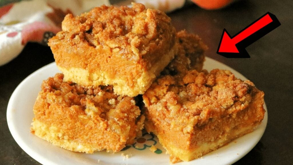 Easy Pumpkin Dessert Bars, homemade and freshly served