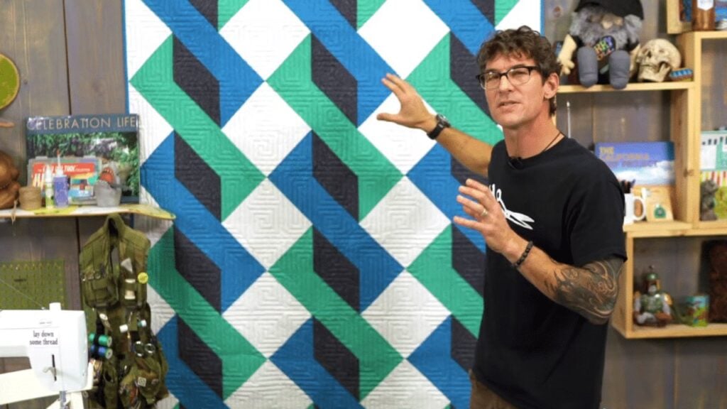 Finished a "Ribbon Pole" Quilt, a completed DIY project