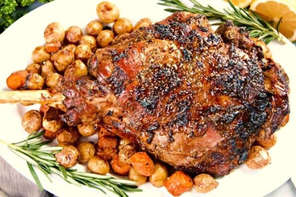 Easy Roasted Lamb Leg, homemade and freshly served