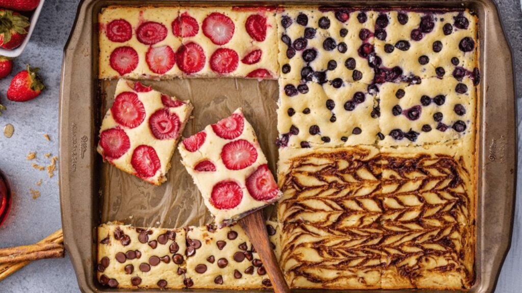 Easy 4-in-1 Sheet Pancake, homemade and freshly served