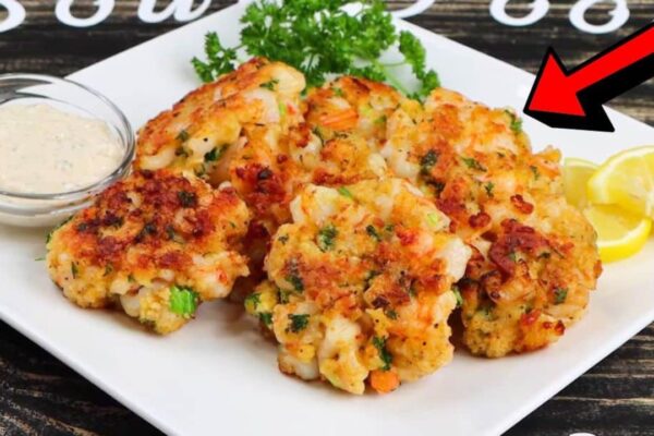 Easy Mouthwatering Shrimp Cakes w/ Tasty Dipping Sauce, homemade and freshly served