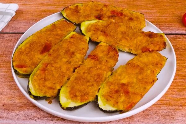 Easy Shrimp-Stuffed Zucchini, homemade and freshly served